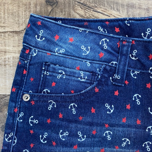 NWT Mid Rise Shortie - Picture 4 of 5